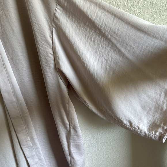 Women’s Divided L Rose Cardigan - Like brand new! - Picture 6 of 10